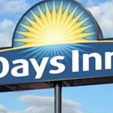 Days Inn By Wyndham Donalsonville Экстерьер фото